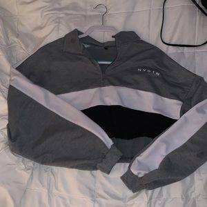 Nvgtn oversized crop